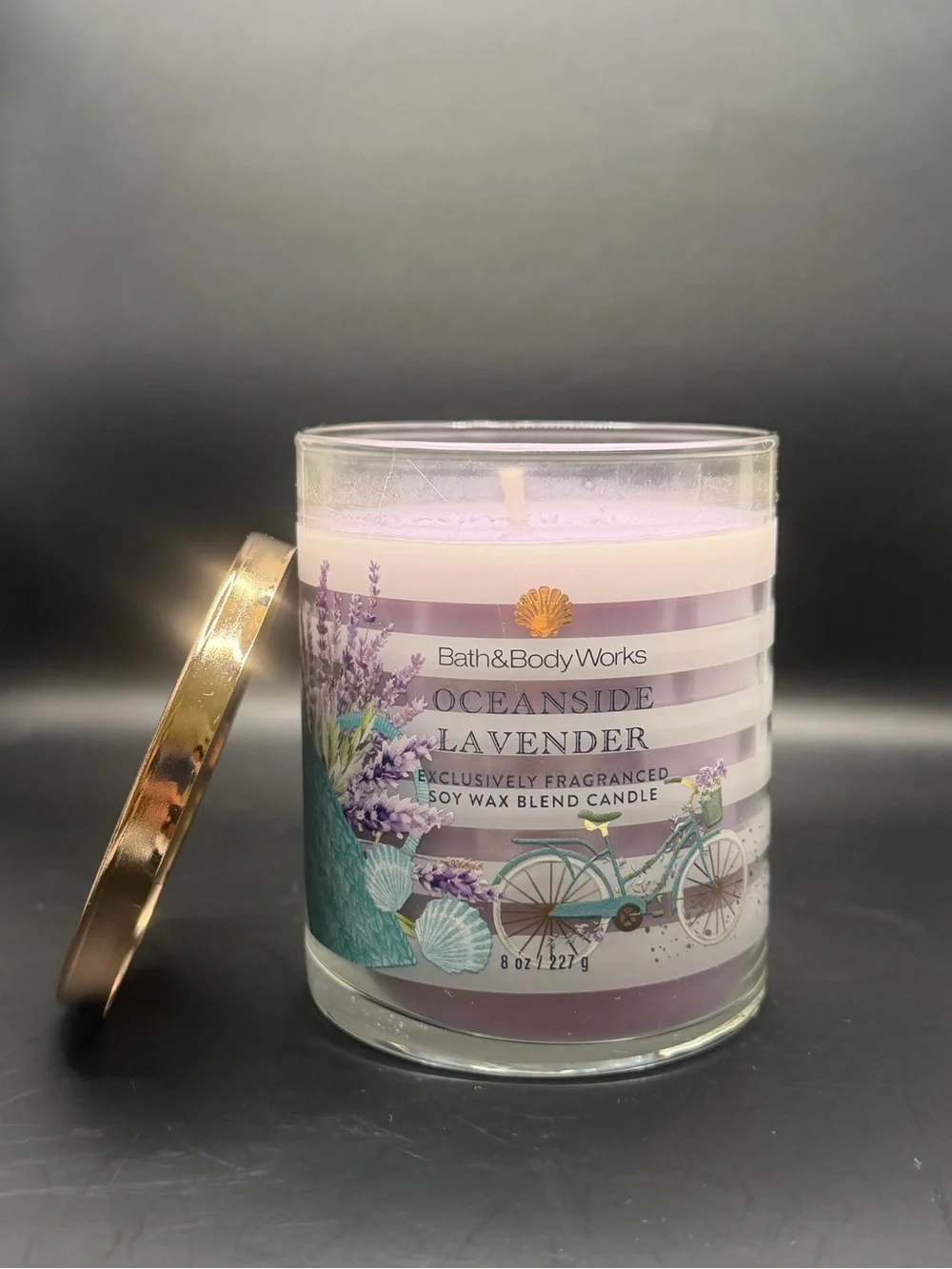 Bath & Body Works Lavender Oceanside Single-Wick 8OZ Candle in Purple